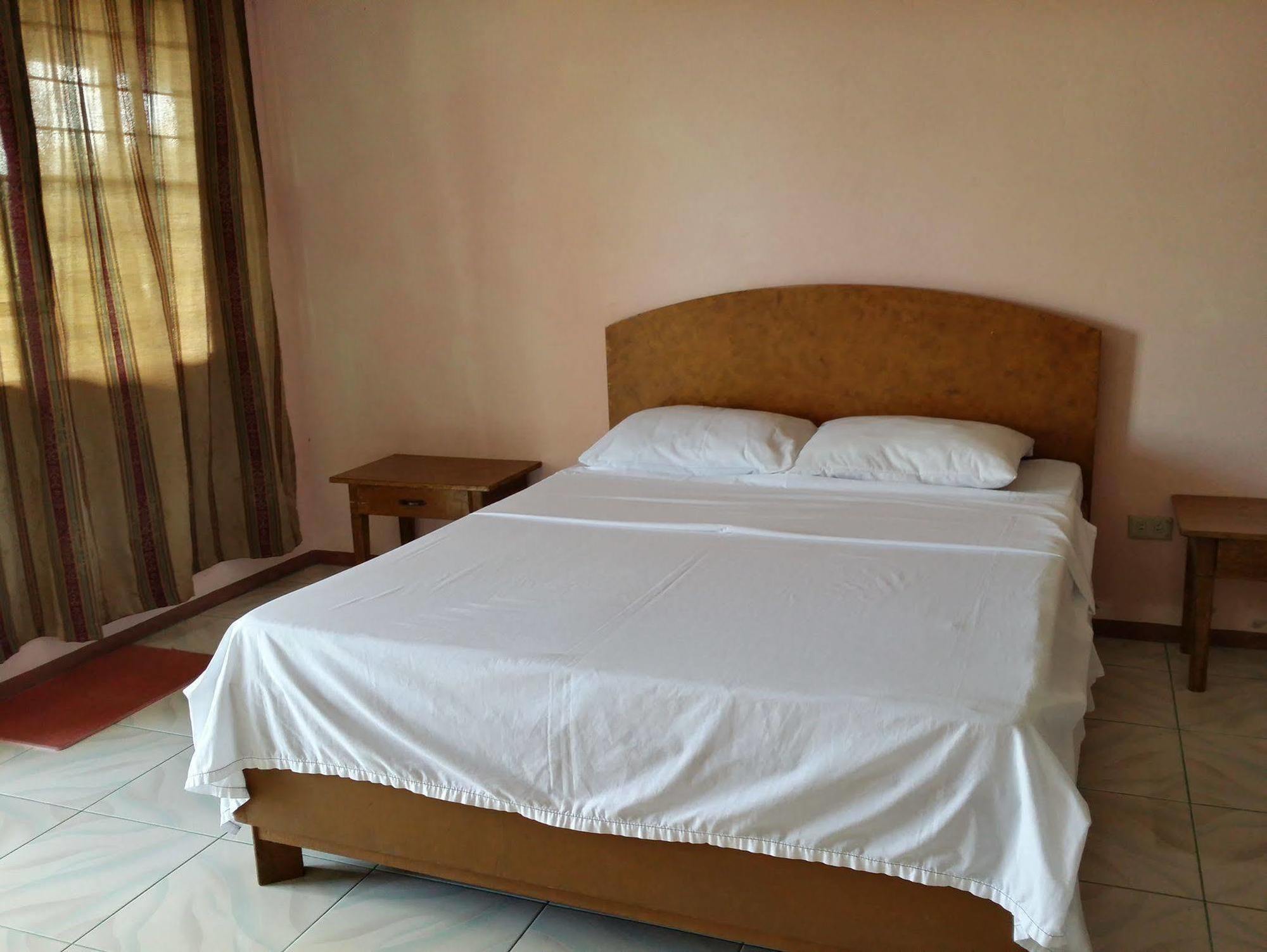 טגאיטאי El Paso Inn מראה חיצוני תמונה