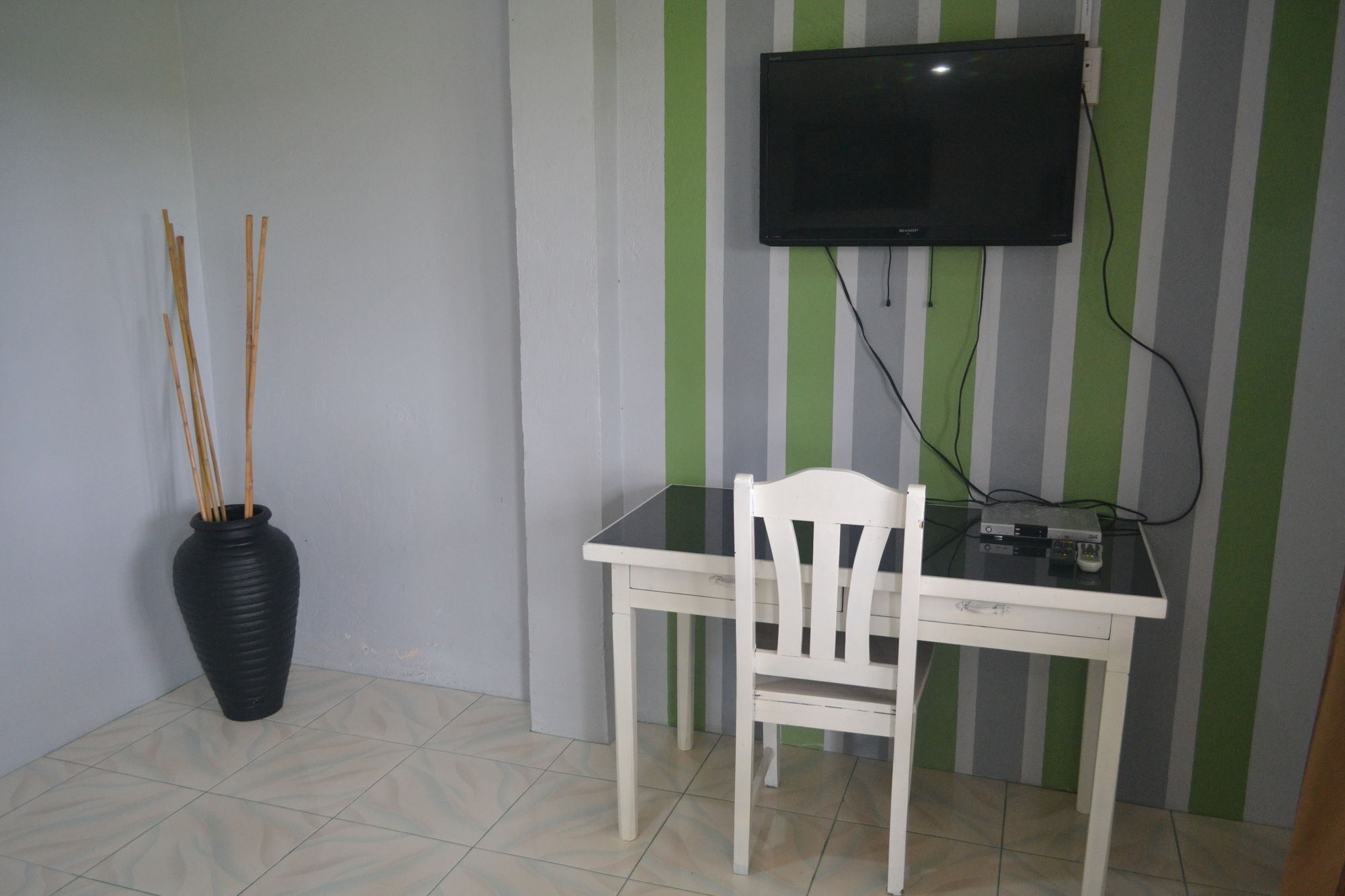 טגאיטאי El Paso Inn מראה חיצוני תמונה