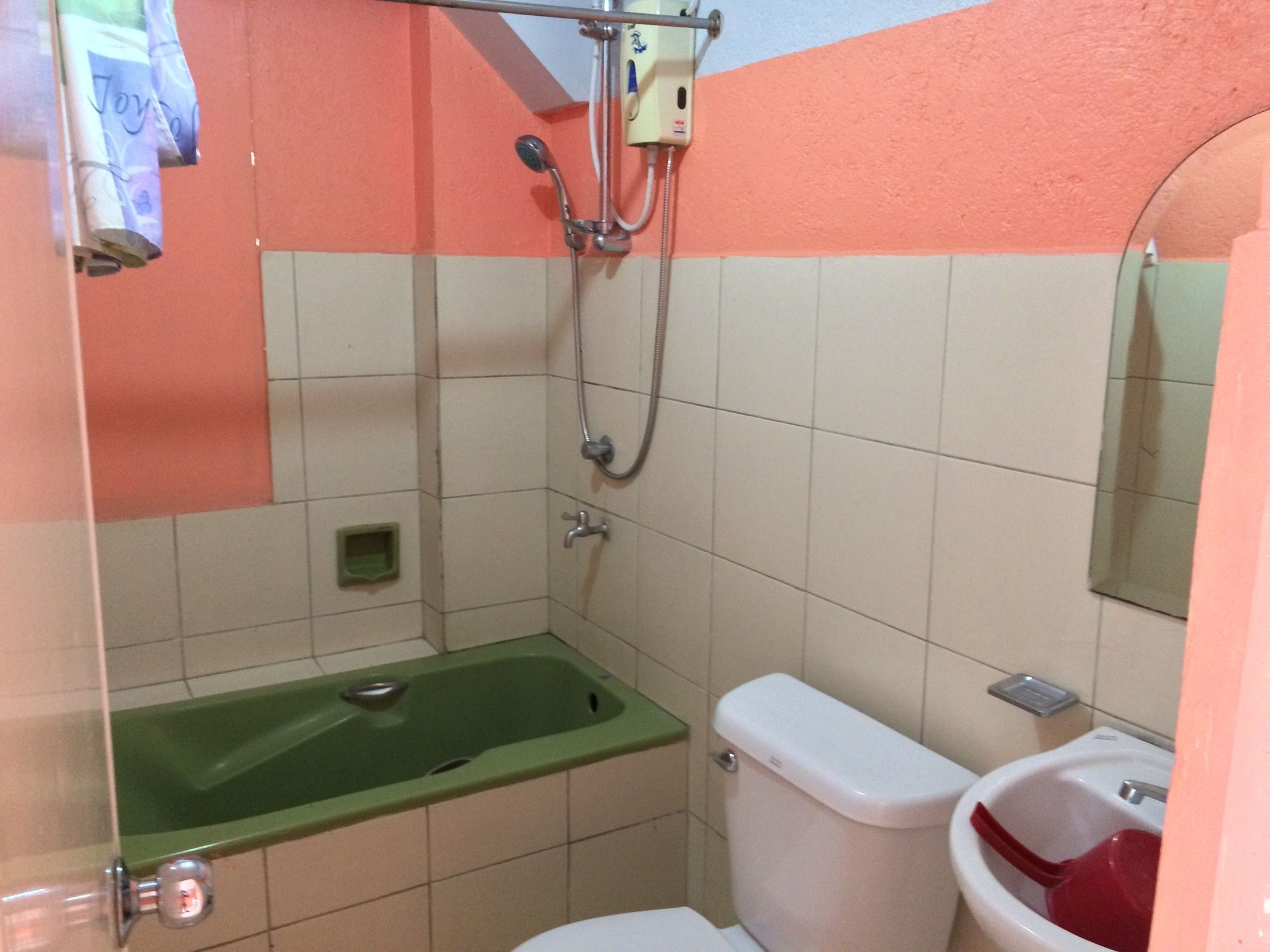 טגאיטאי El Paso Inn מראה חיצוני תמונה